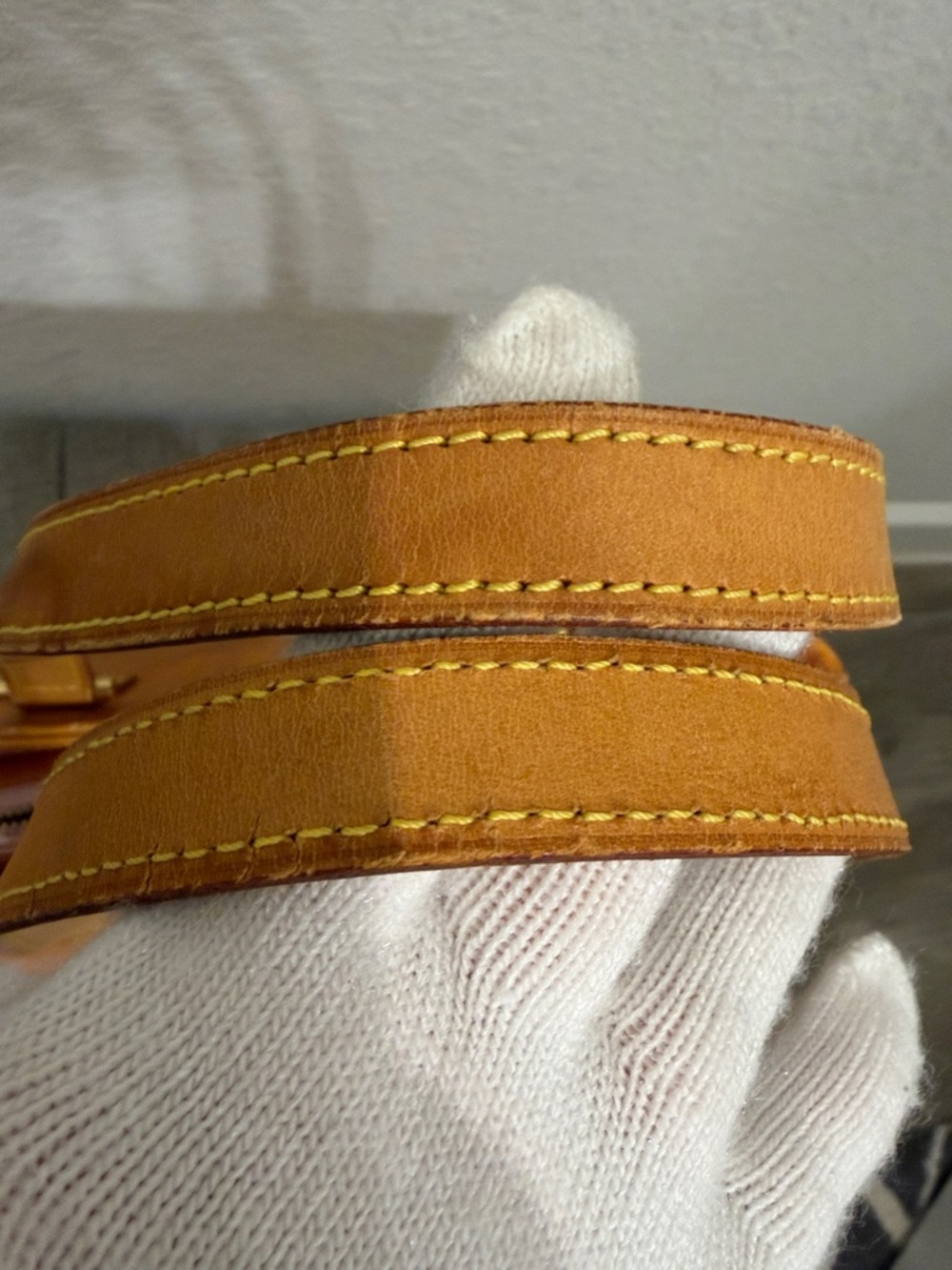 Louis Vuitton Amber Vernis Monogram Tote - Picture 7 of 13